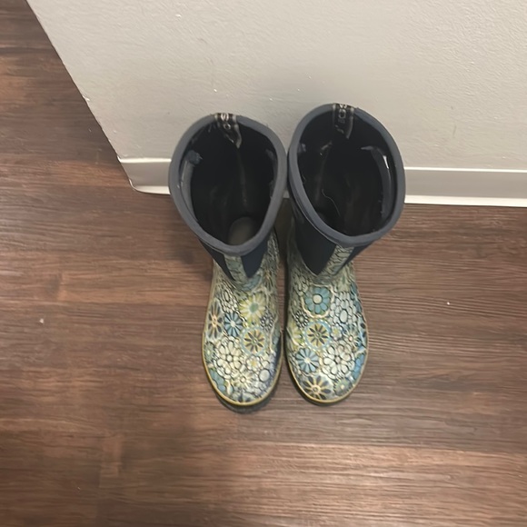 Bogs Shoes - Used Bogs Women Boots - Size 9